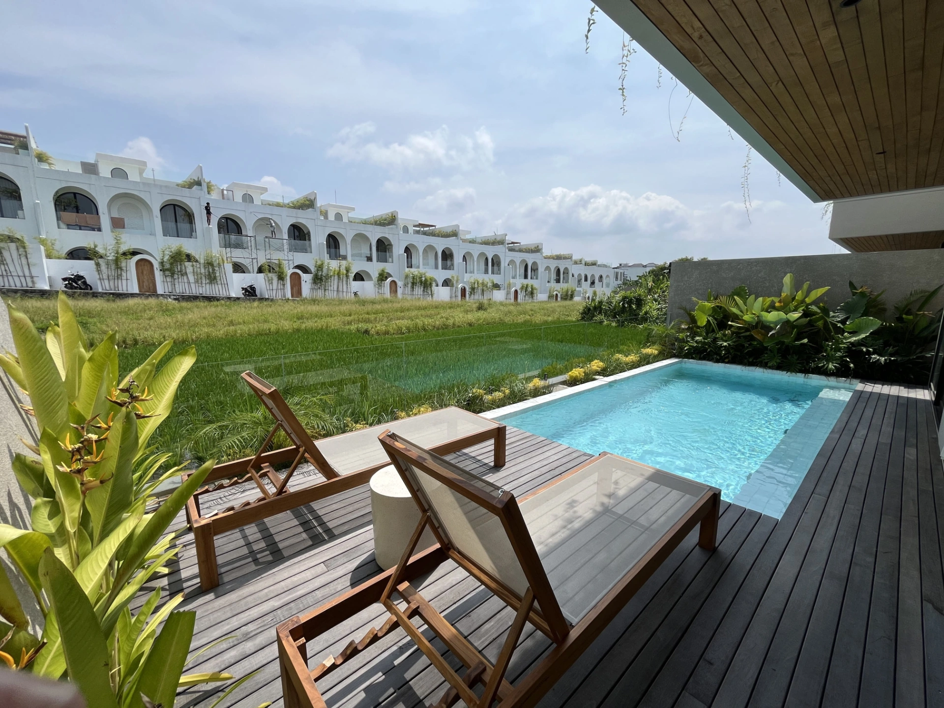 3 Bedroom Brand New Modern Villa