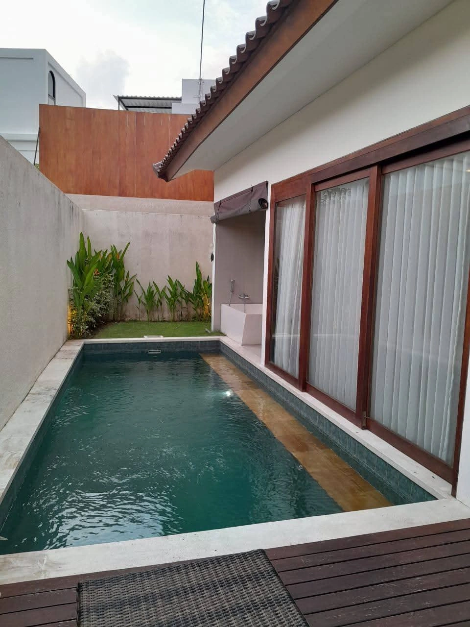 1 BEDROOM VILLA IN BERAWA IDR 18 MILL/MONTH +62 821 2222 0001