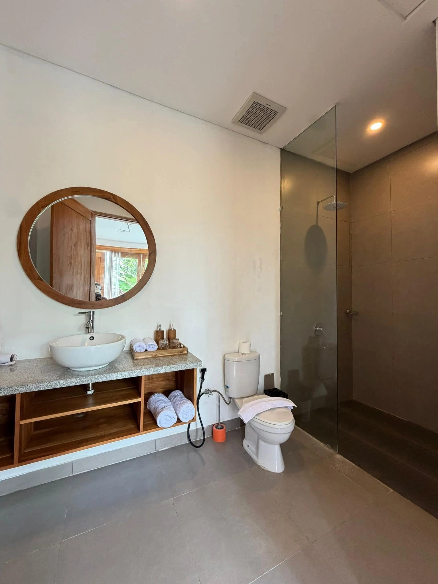 Private Villa For Rent 1 Bed In SesehBadung Bali — image 2