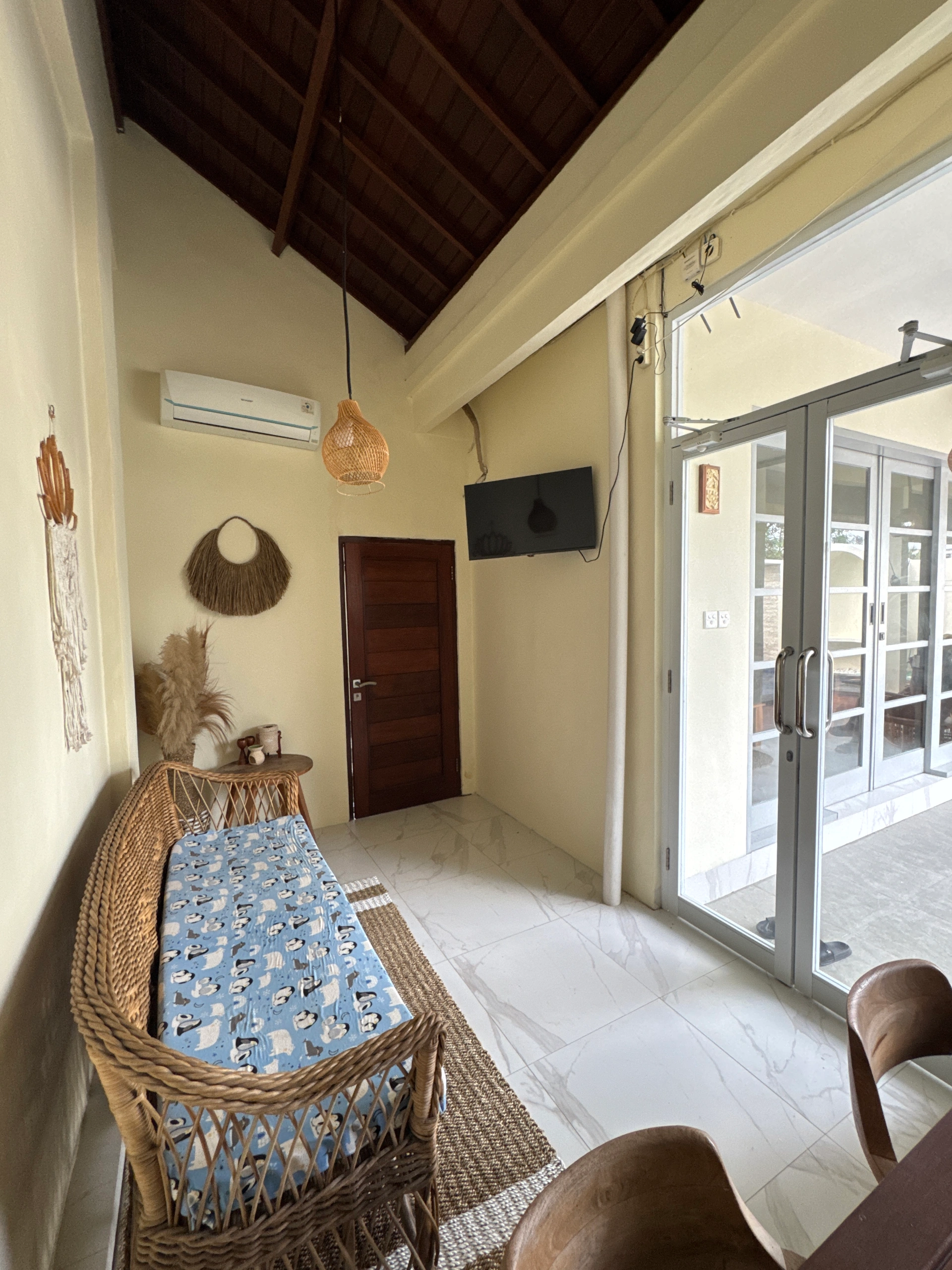 2 bedrooms villa located in Seseh — image 3