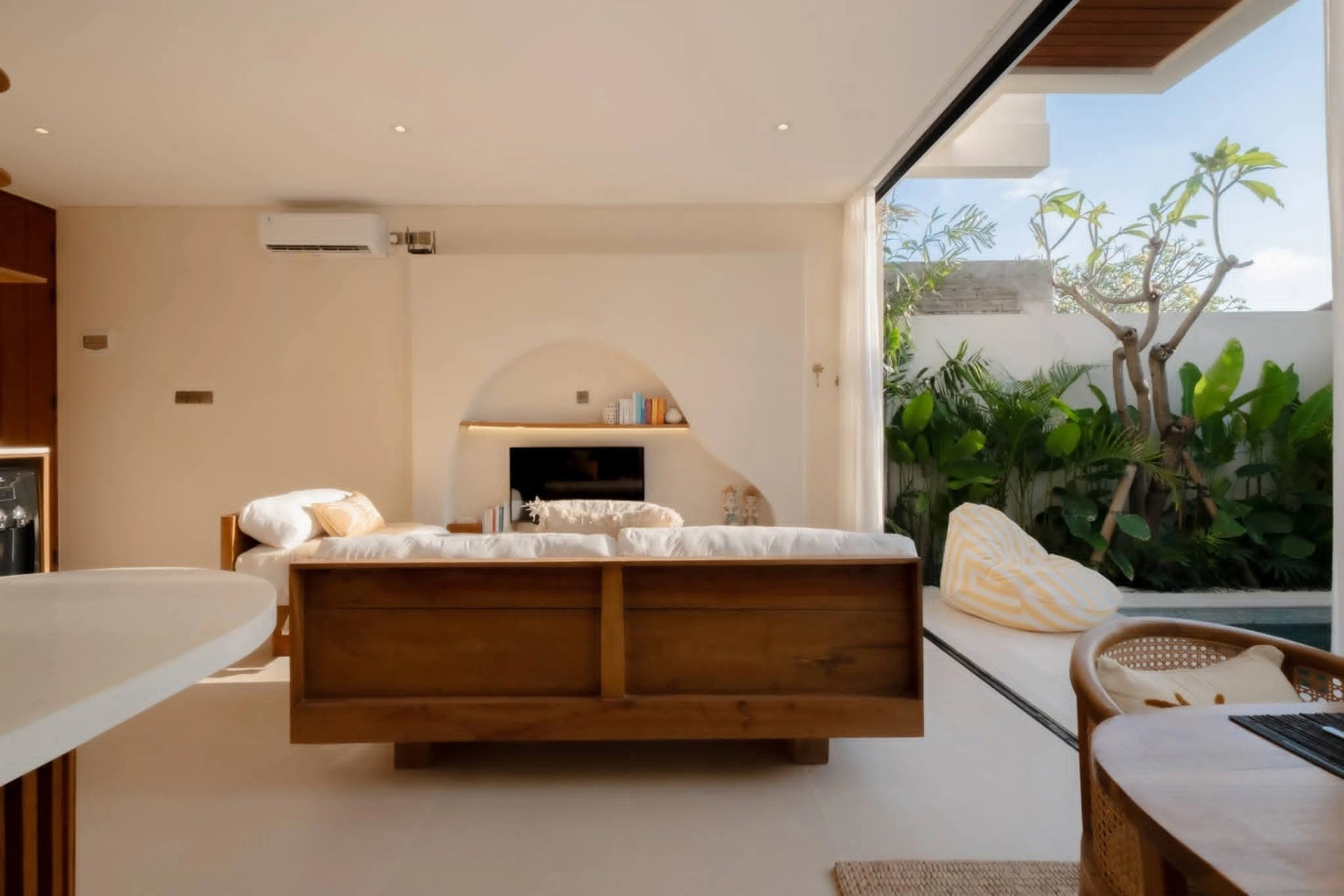 Private Villa For Rent 1 Bed In Buduk Mengwi Bali — image 2