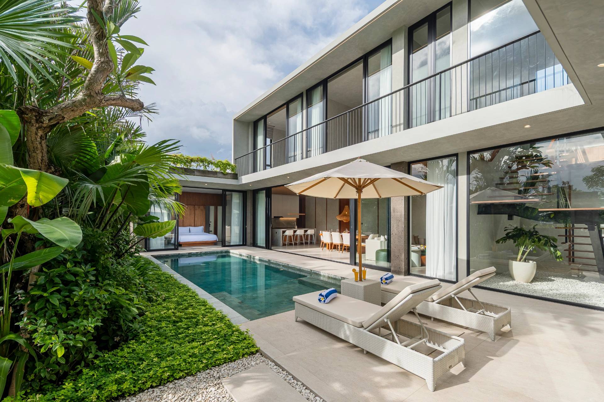 Umalas Signature Villa – Designer 3BR Private Pool Villa with Ricefield View