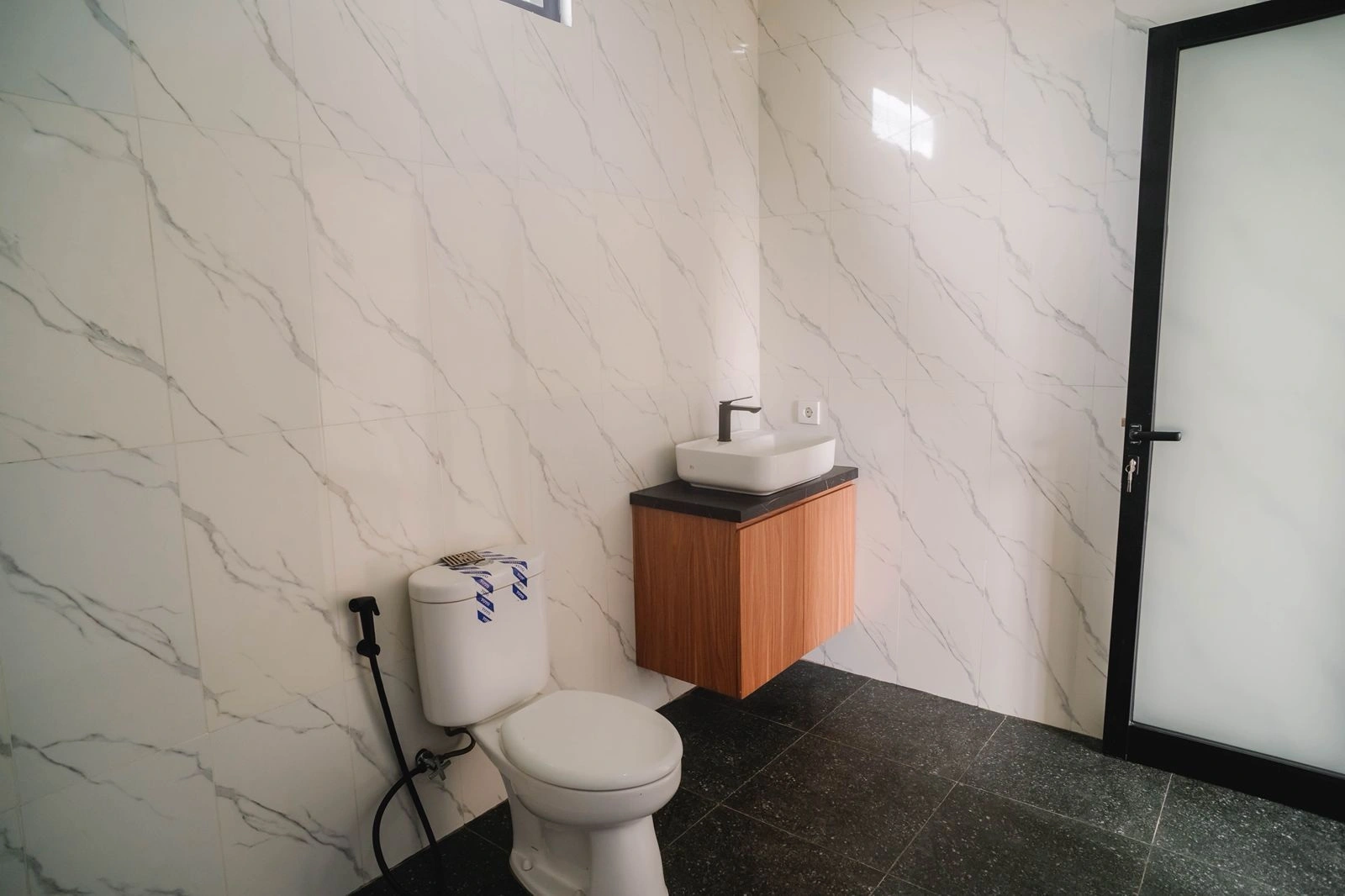 House For Rent 3 Bed In Dalung Badung Bali — image 1