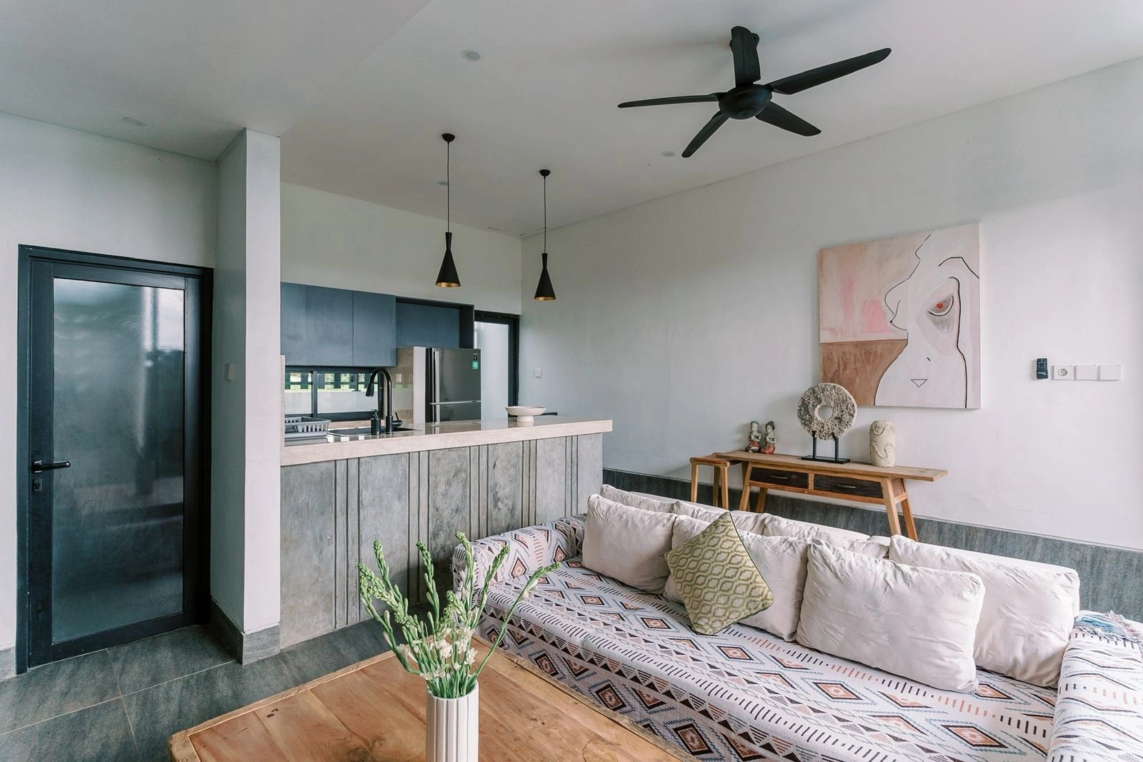 Modern Villa For Rent 2 Bed In Buwit Tabanan Bali — image 1