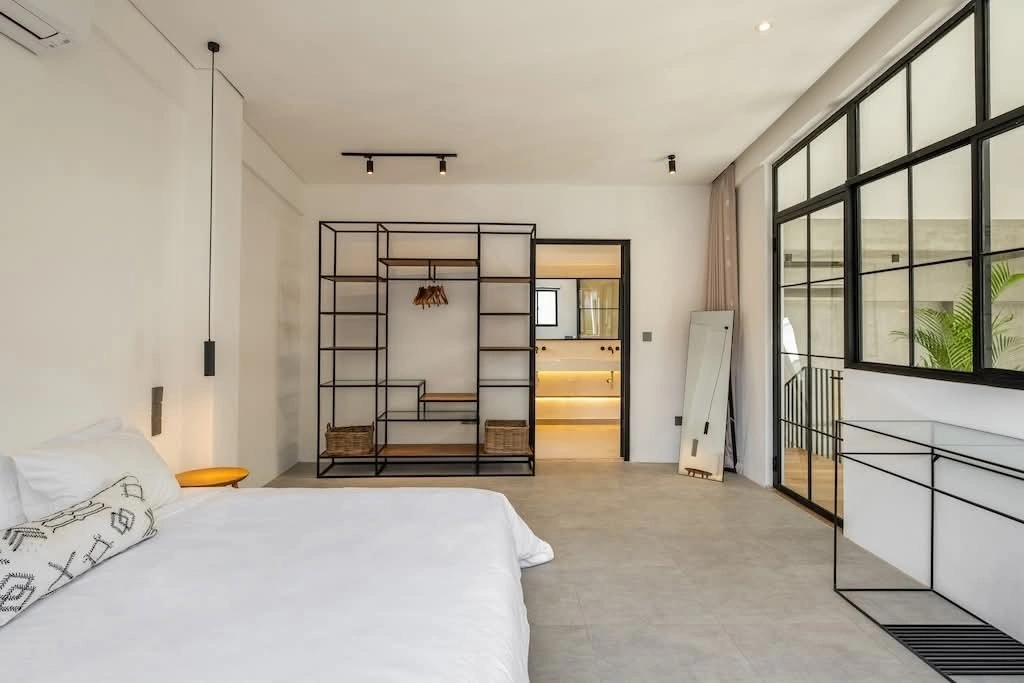 Villa For Rent 3 Bed In Berawa Tibubeneng Bali — image 2