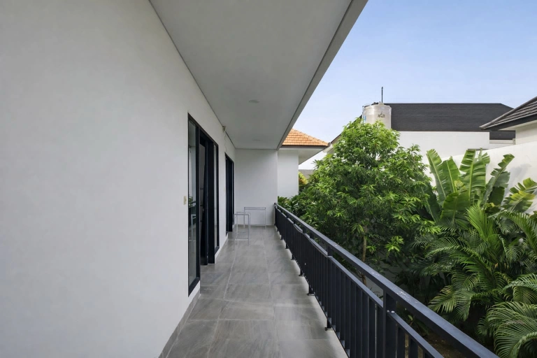 Villa For Rent 3 Bed In BerawaTibubeneng Bali — image 3