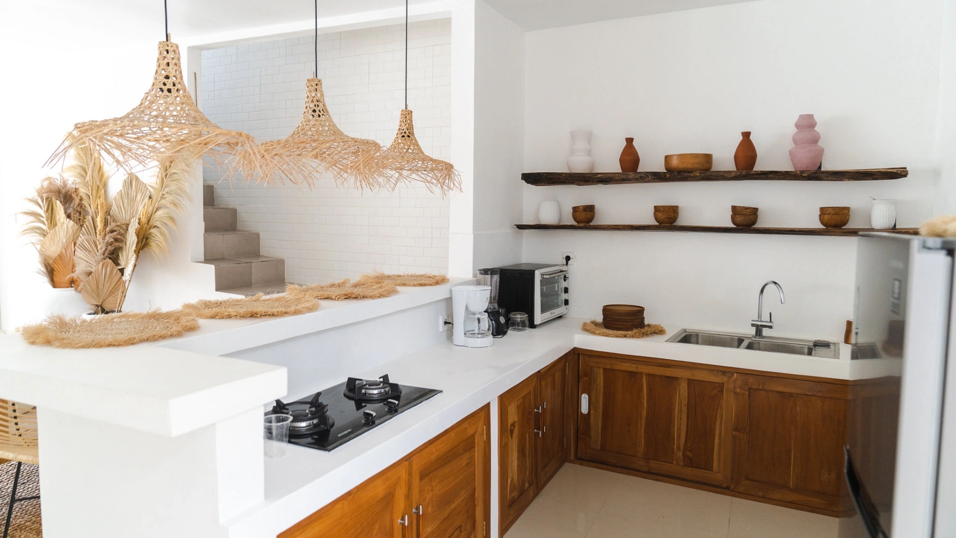 4 Bedroom Tropical Minimalist Villa – Prime Berawa — image 2