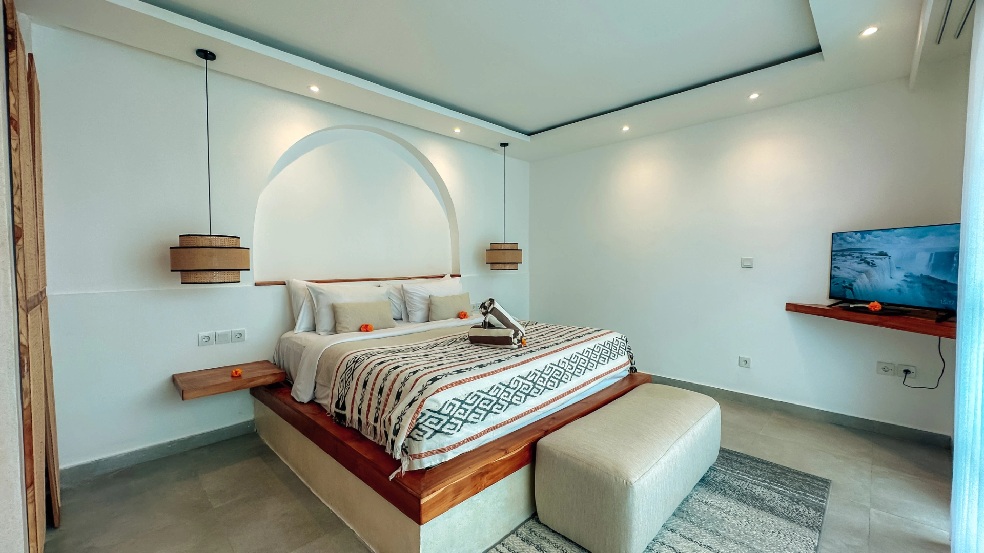 Spacious Mediterranean 2 Bedrooms Private Pool Villa