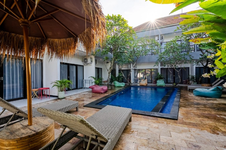 Summer of Surf Hostel Uluwatu - Peaceful Bedroom Upper Floor