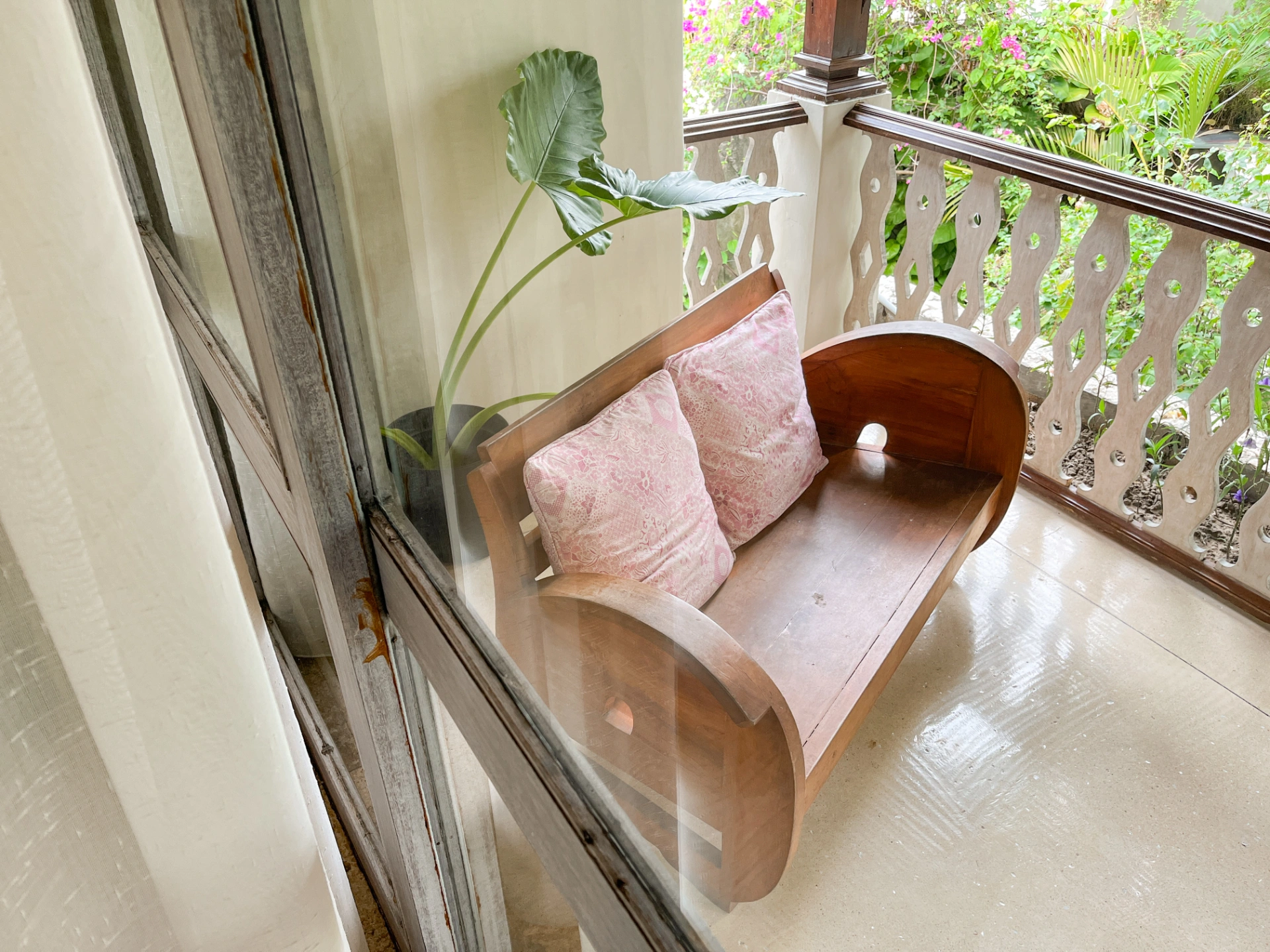 Kresna By The Sea Apartment Two