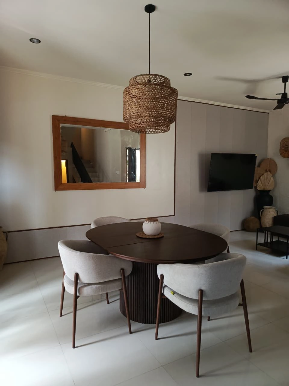 DO 504- For Rent Minimalist Villa Located at One Gate System Kerobokan — image 1