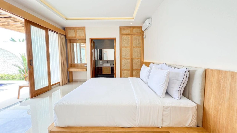 Villa For Rent 3 Bed In Kedungu Tabanan Bali — image 1
