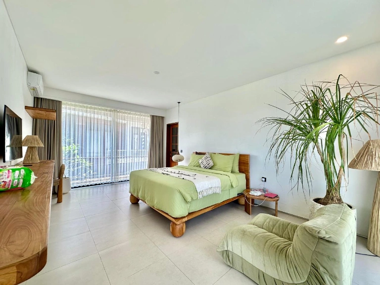 3-Bedroom Luxury Villa in Seseh — image 3