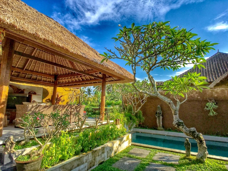 Villa Puri Saras