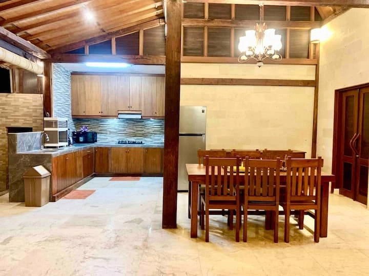 DO 137 - VILLA JOGLO FOR SALE IN SANUR BALI — image 1