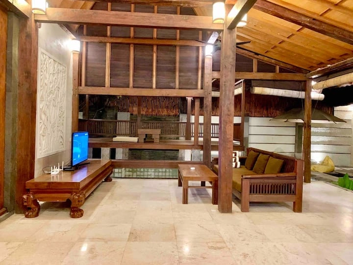 DO 137 - VILLA JOGLO FOR SALE IN SANUR BALI — image 2