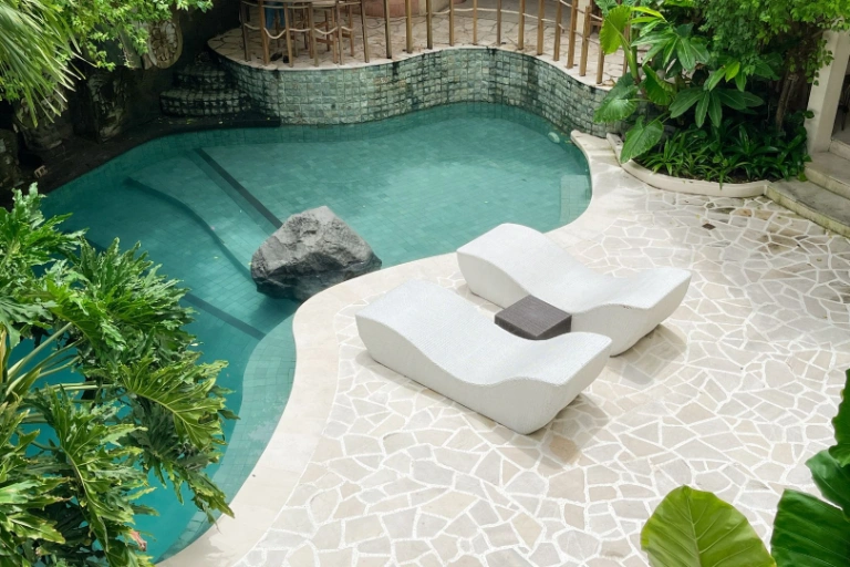 ⚡Electricity Included – Relaxing 1BR Beachside Apartment with Pool Access