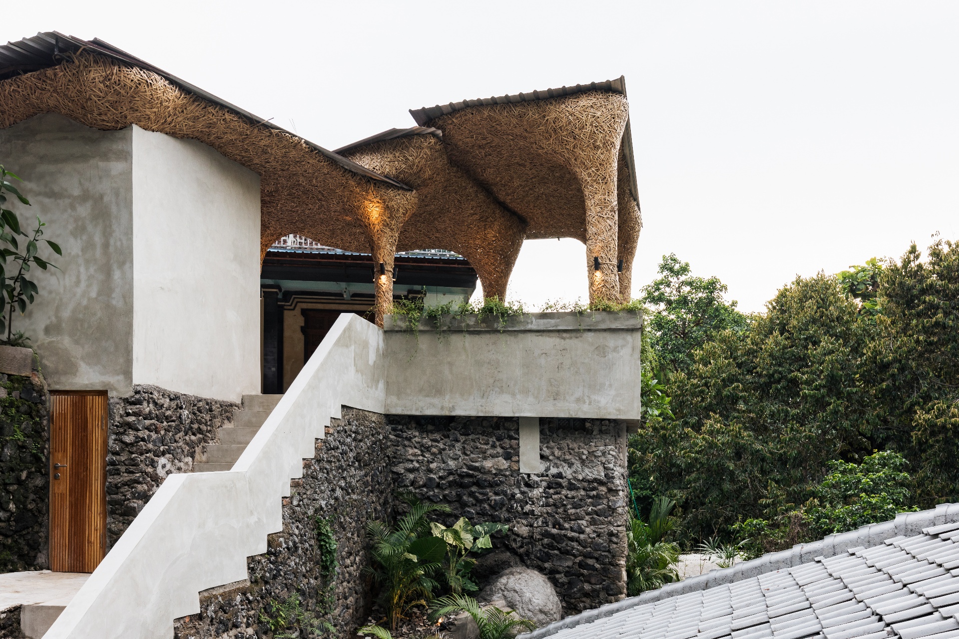 Unique Art Villa Bamboolina Your Exclusive Oasis In The Ubud Jungle — image 4