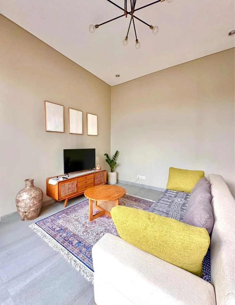 2BR VILLA KEDUNGU NEAR KEDUNGU BEACH — image 3