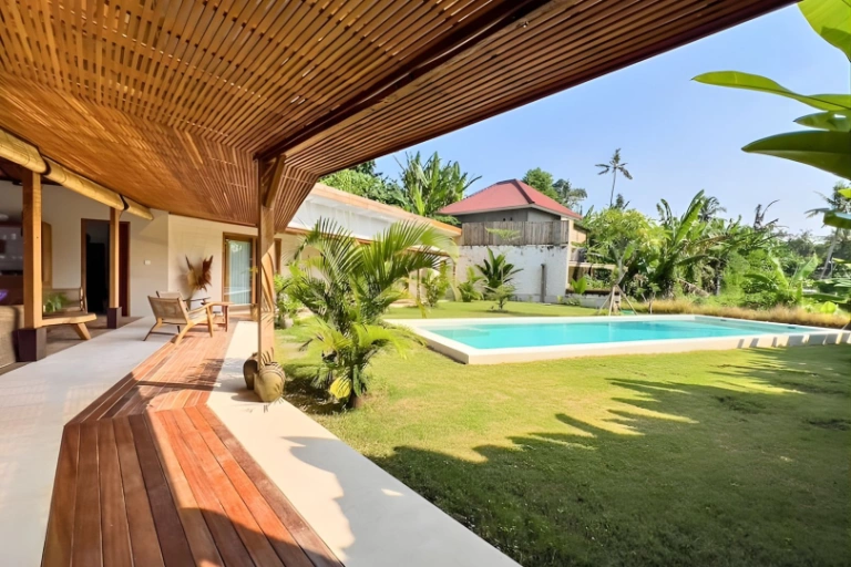 LEASEHOLD 3BR Combined Joglo & Modern Architecture Villa - Prime Location — image 1