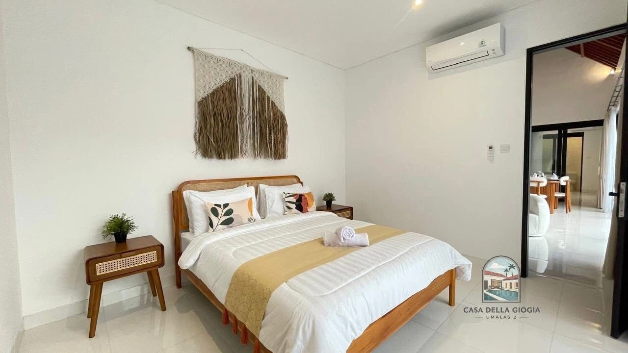 Villa For Rent 2 Bed In Umalas Kerobokan Bali — image 1