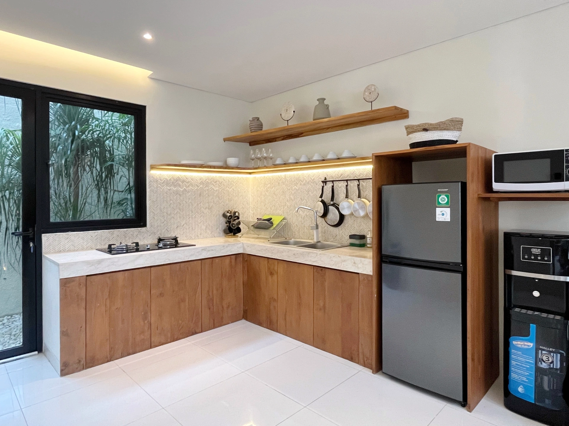 Turnkey 3BR Villa Walking Distance to Oberoi — image 3