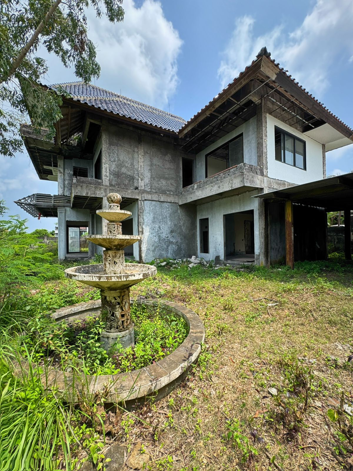 SALE VILLA FOR RENOVATION