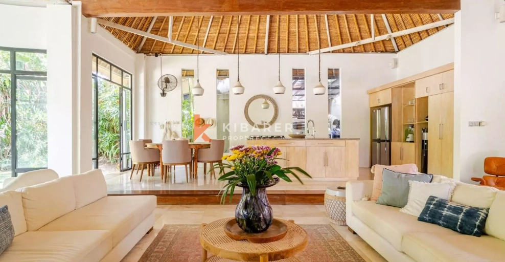 Relaxing Tropical Two Bedroom Villa with Garden Paradise in Umalas YRV4625 — image 1