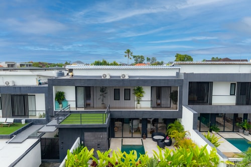 Joy - 3BR Villa with Pool and Rooftop, Canggu in Canggu, Bali — image 5