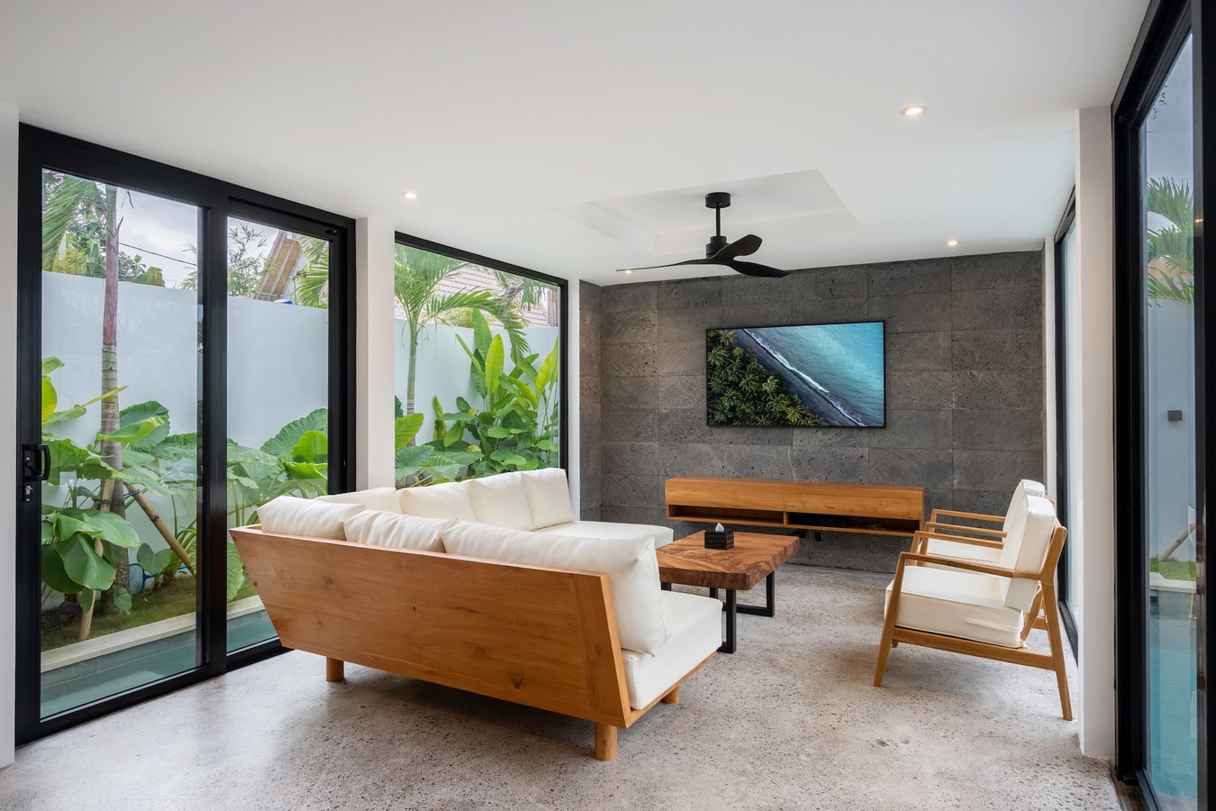 Bahagia Villa - 3 Bedroom Villa with Pool, Umalas in Canggu, Bali — image 19