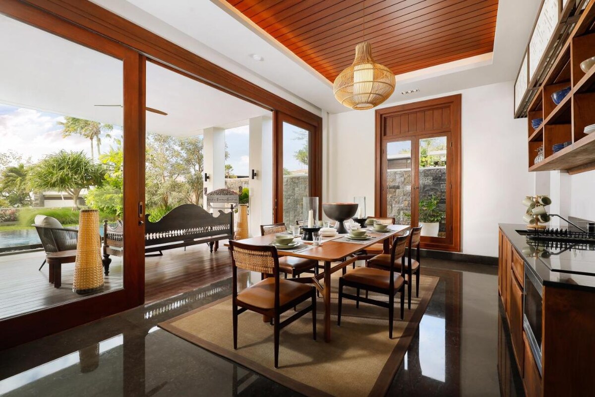 Traditional Joglo Retreat 10 Bedroom Private Villa in Jimbaran — image 11