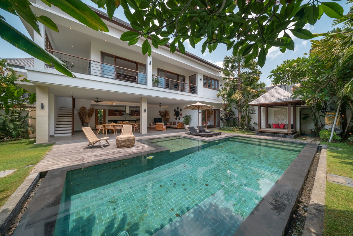 Villa Lisy — 4BR Villa Rental in Pererenan