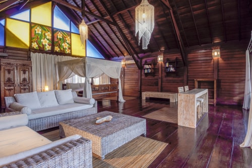 Luxe Spacious 5 BR Villa in the heart of Seminyak in Canggu, Bali — image 2