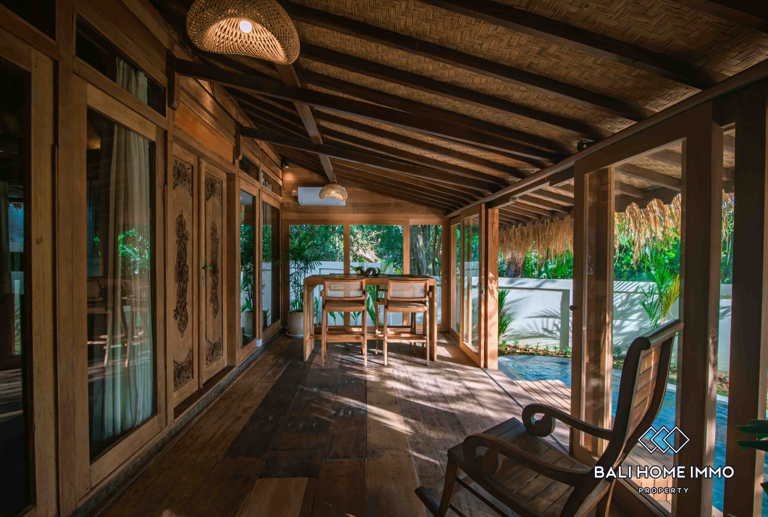 1 Bedroom Joglo Villa For Rent in Kerobokan — image 1