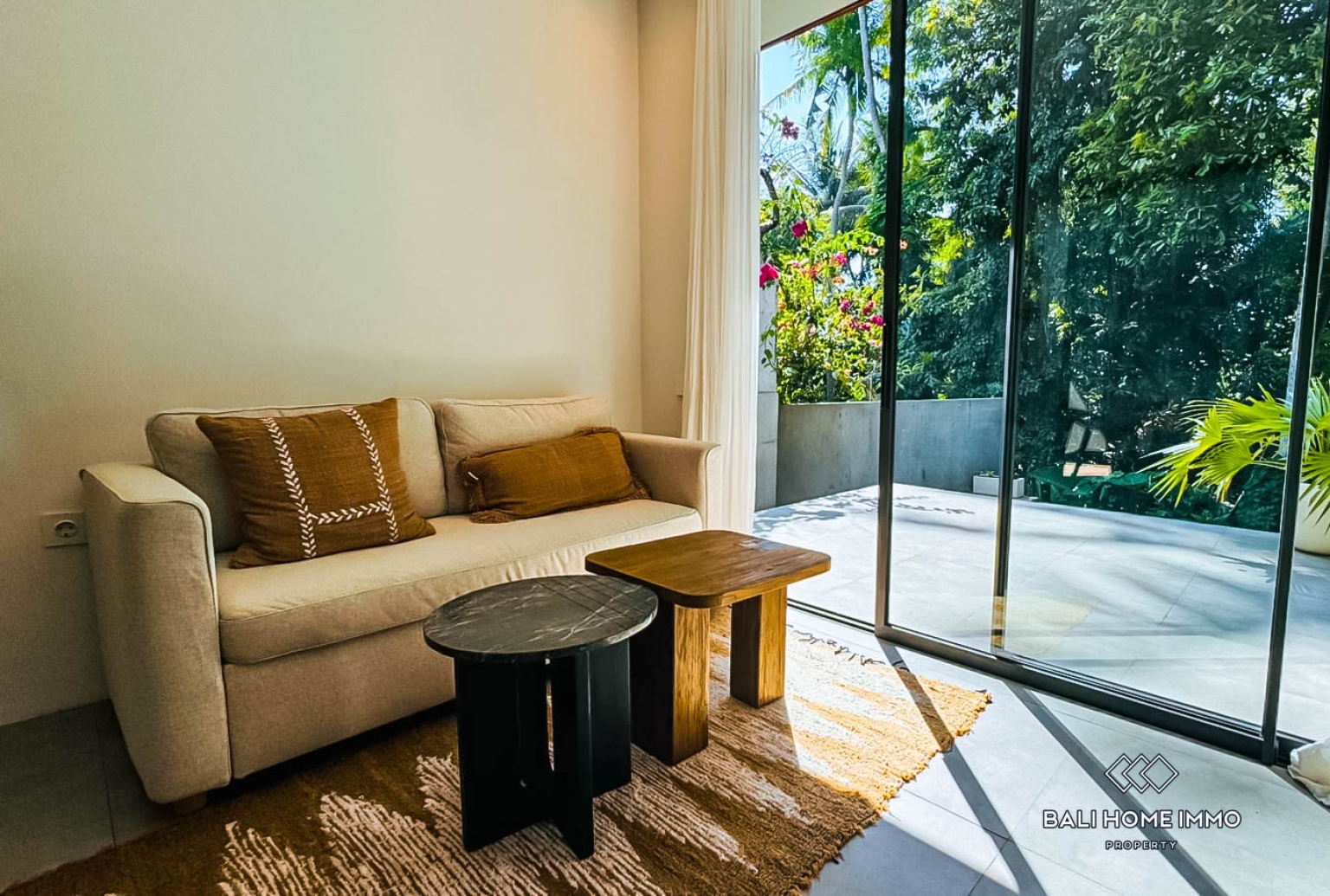 1 BEDROOM JUNGLE VIEW VILLA FOR RENT IN UBUD — image 3