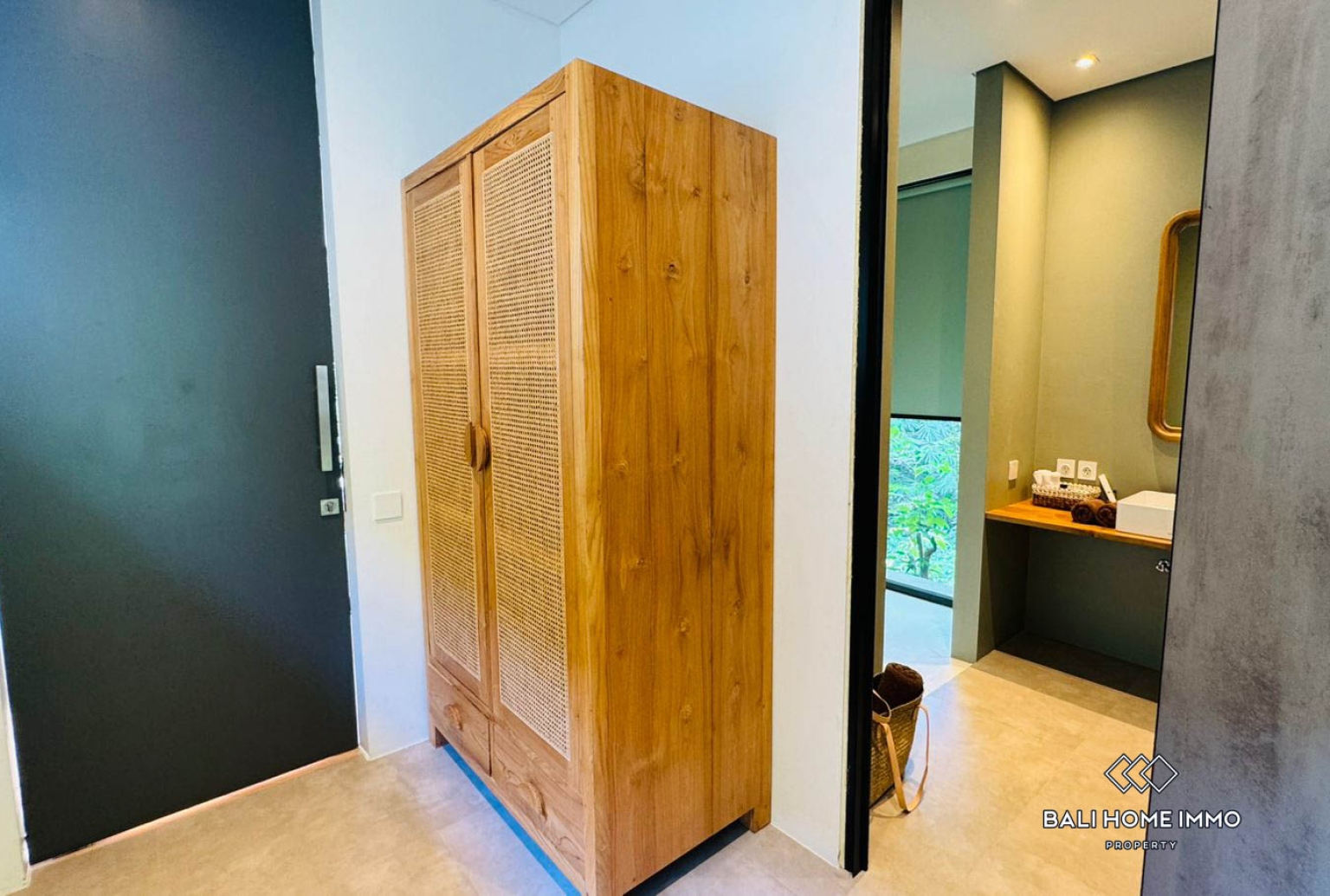 1 BEDROOM JUNGLE VIEW VILLA FOR RENT IN UBUD — image 8