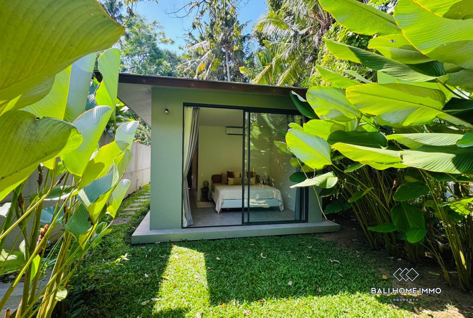 1 BEDROOM JUNGLE VIEW VILLA FOR RENT IN UBUD — image 10