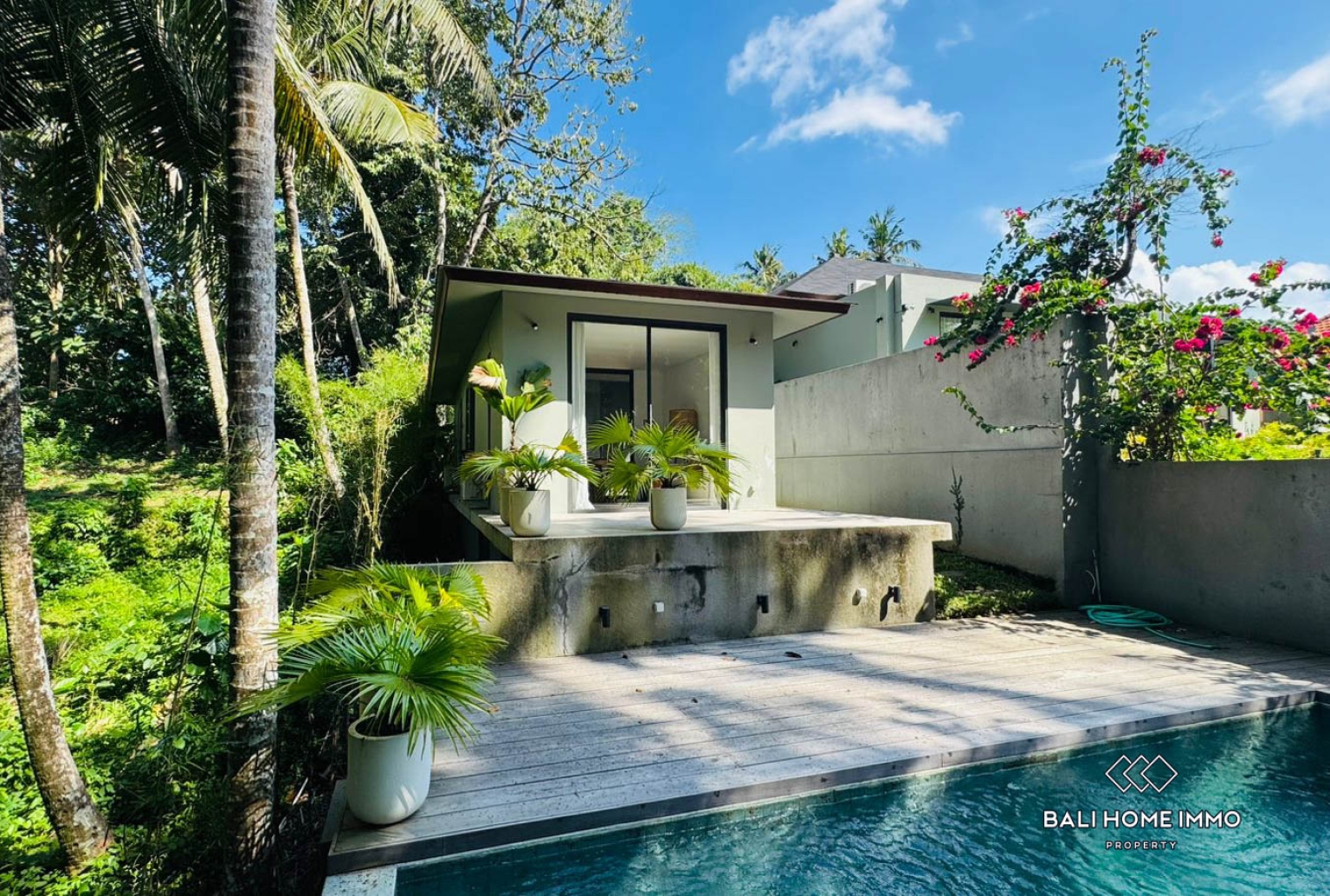1 BEDROOM JUNGLE VIEW VILLA FOR RENT IN UBUD