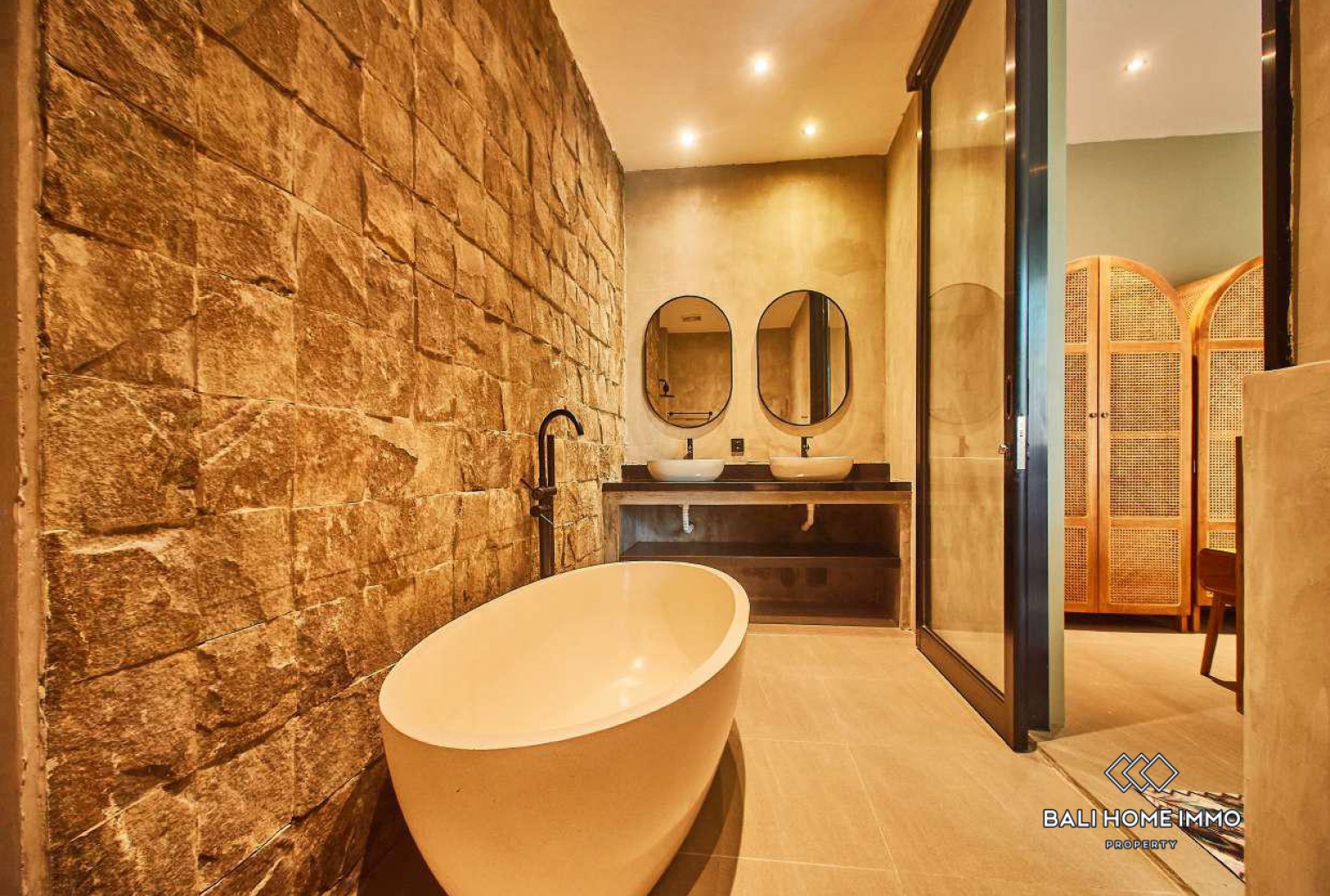 1 Bedroom Modern Riverside Villa For Sale and Rent in Ubud Bali — image 11