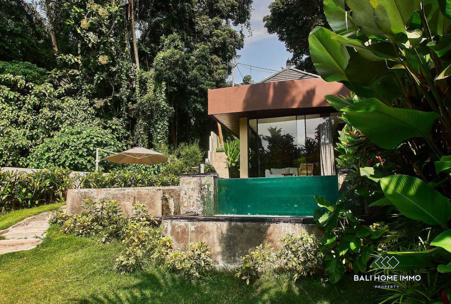 1 Bedroom Modern Riverside Villa For Sale and Rent in Ubud Bali — image 1