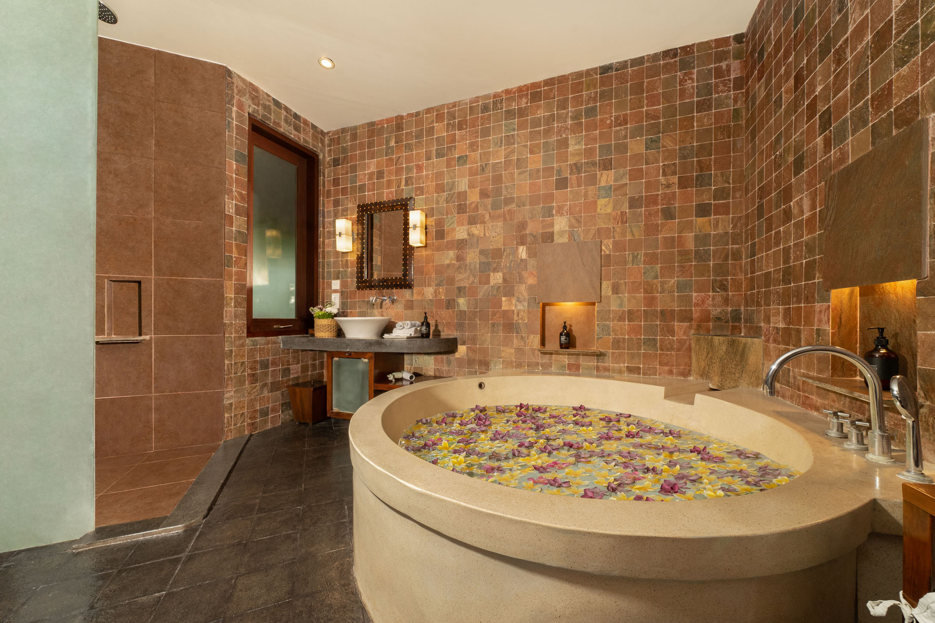 Villa Ambiente | 4 Bedroom Luxury Private Villa Jimbaran — image 13