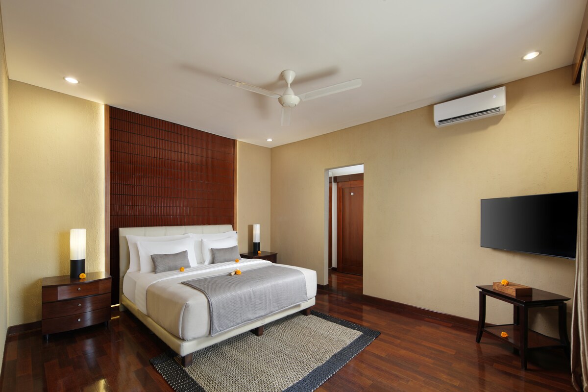 Homely Surf Sanctuary 3 Bedroom Private Villa in Canggu — image 3