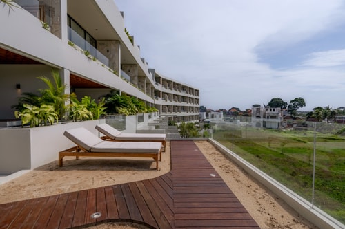 Luxe 1BR Canggu Studio | Rice Fields Pool Balcony in Canggu, Bali — image 14