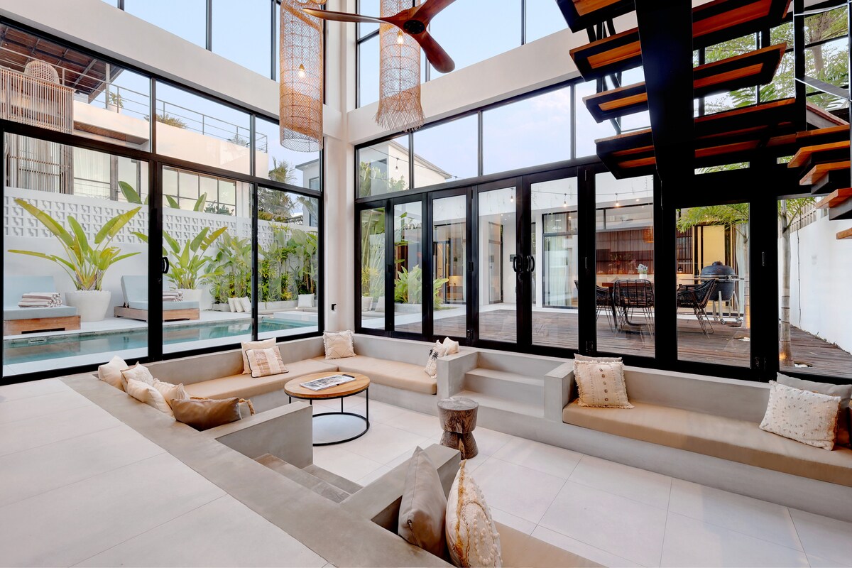 Twin Pool Retreat 4 Bedroom Private Villa in Canggu — image 7