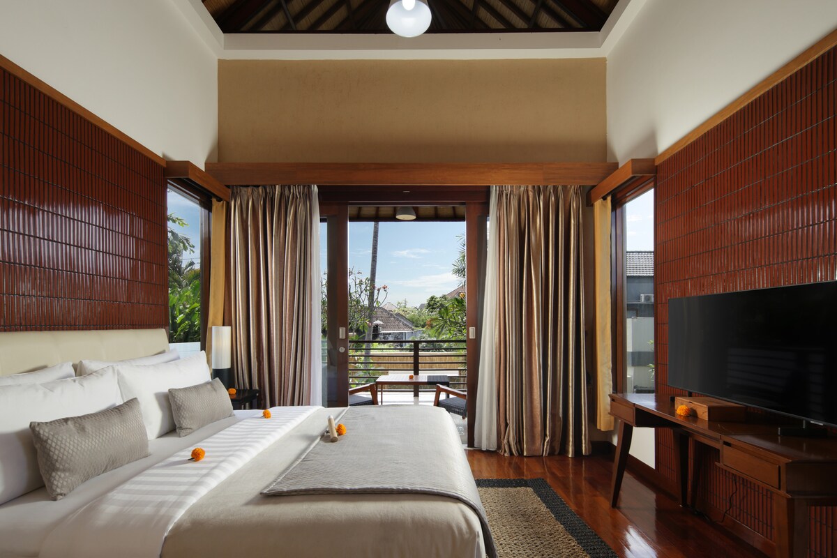Homely Surf Sanctuary 3 Bedroom Private Villa in Canggu — image 11