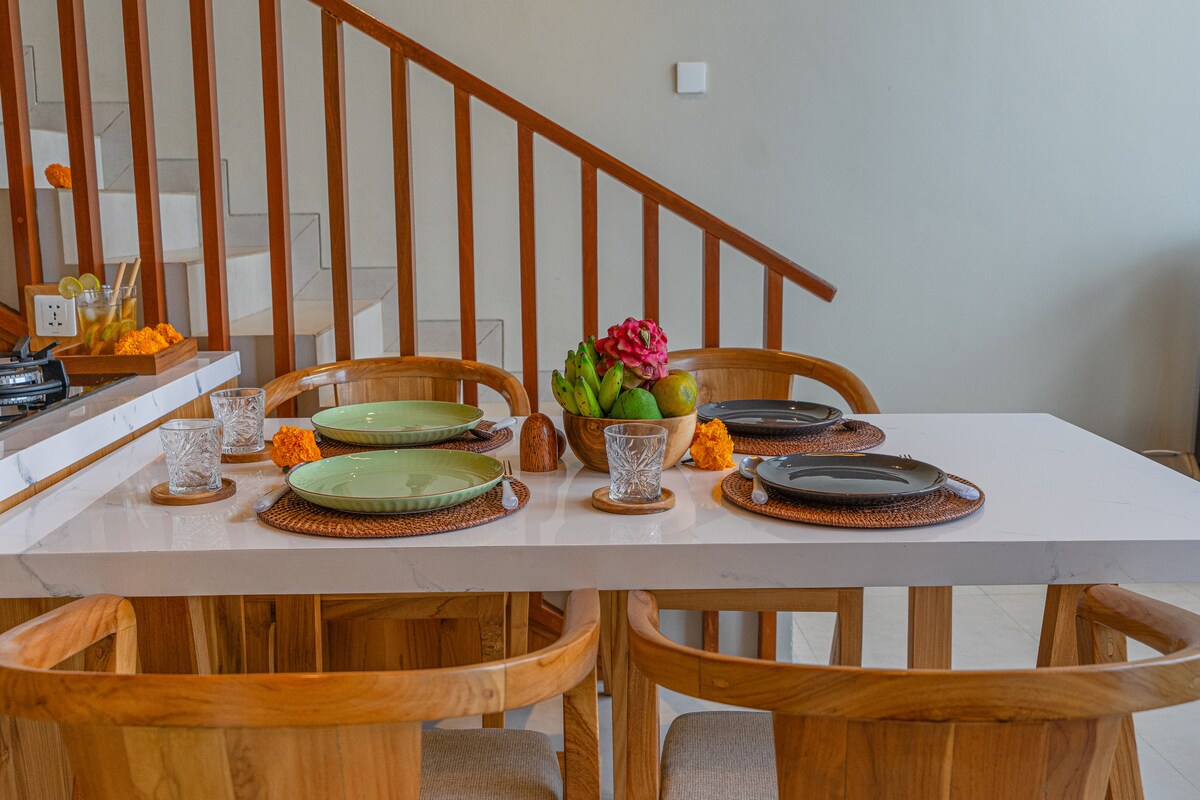 Walkable Hotspot Haven 3 Bedroom Private Villa in Canggu — image 10