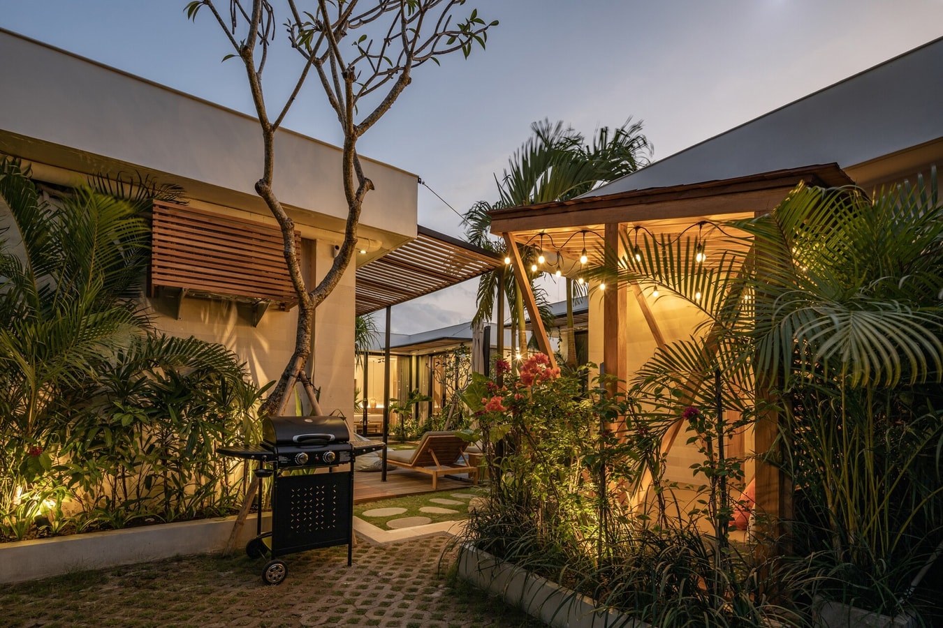 Elegant Uluwatu 3BR Villa | Near Beaches & Pool in Jimbaran, Bali — image 17