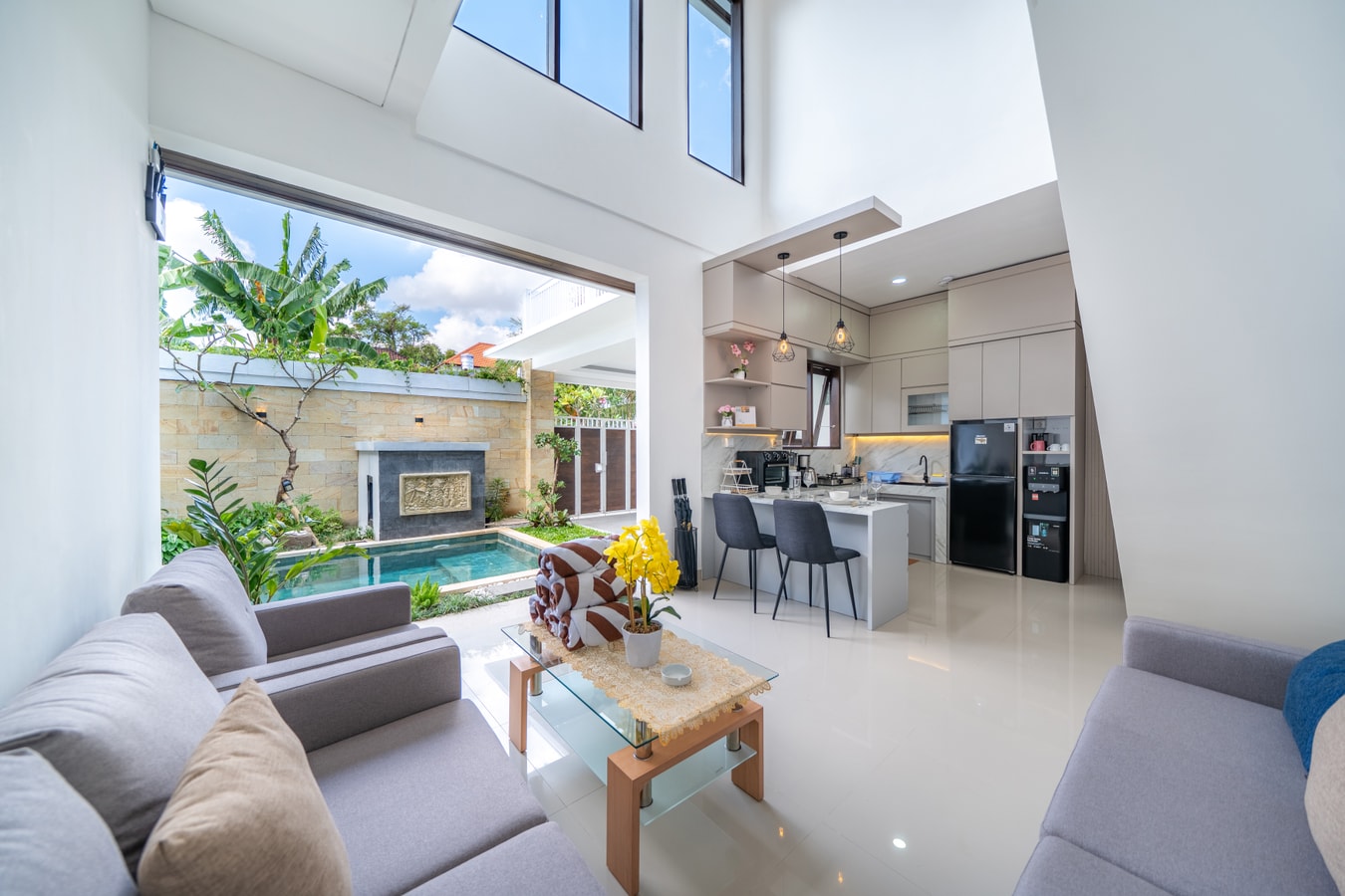 Addhika - Rooftop Terrace Villa with Pool, Berawa in Canggu, Bali — image 15