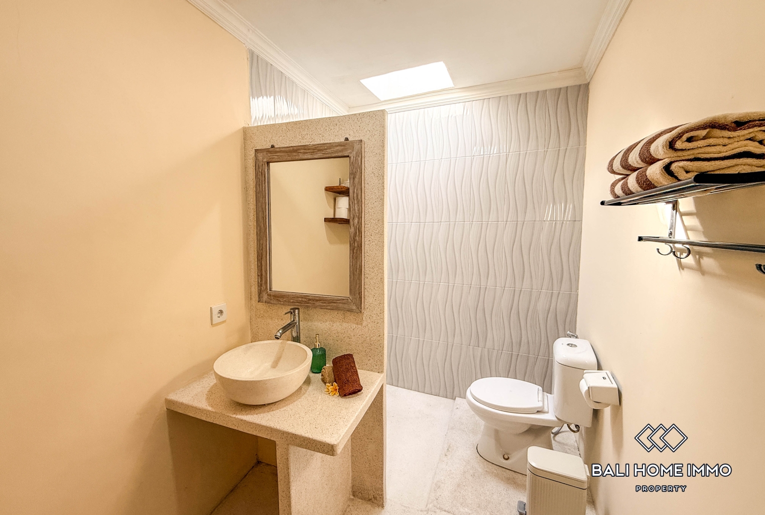 2 Bedroom Villa For Rent in Pererenan Beachside — image 10