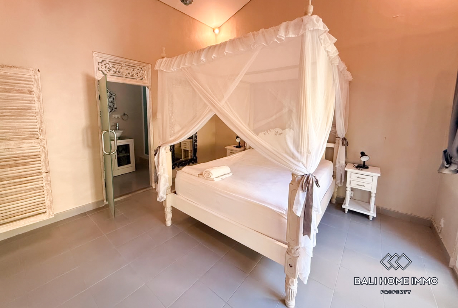 2 Bedroom Villa For Rent in Seminyak Oberoi — image 6
